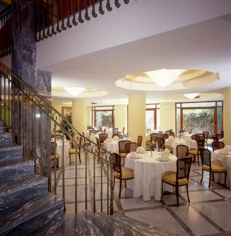 Hotel Zi' Teresa Sorrento Nhà hàng bức ảnh